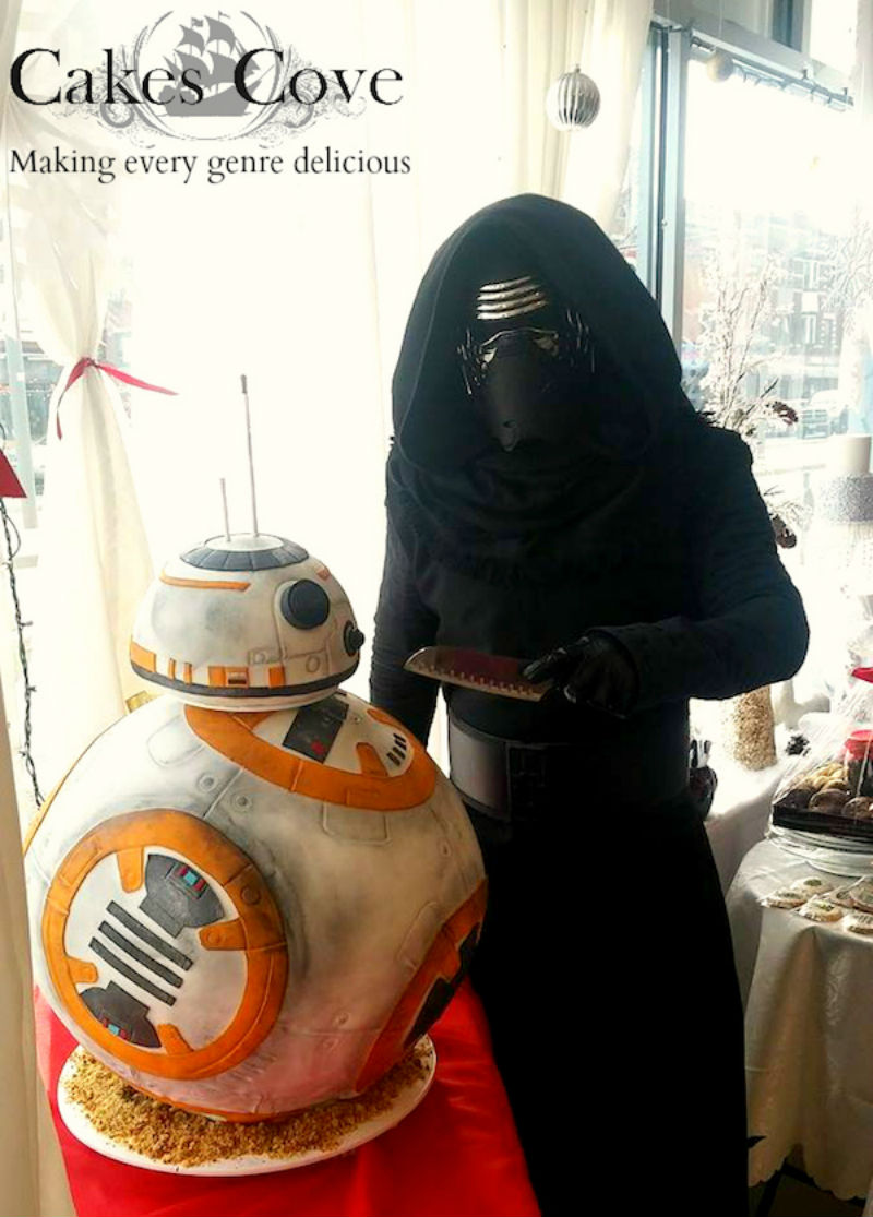 Illustration for article titled This Lifesize BB-8 Cake Is Almost Too Beautiful To Eat